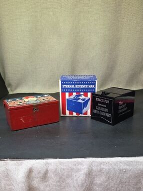 Vtg MARX USA Tin Litho Budget Bank , Poynter‎ Products Eternal Revenue Man Bank